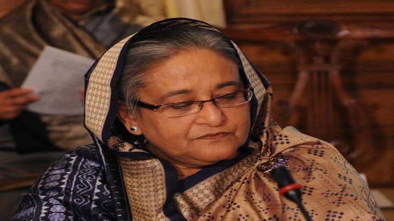 হাসিনার বিরুদ্ধে বিচারকাজে বাধা ও হুমকি দেয়ার অভিযোগ
