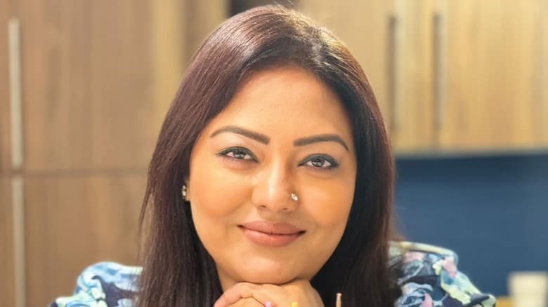মন খারাপ থাকলে হাসিনাকে গান শোনাতেন মমতাজ