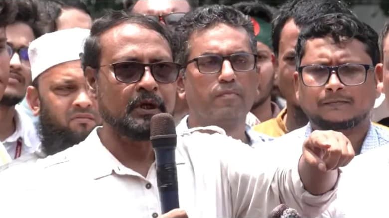 সরকারের সুস্পষ্ট ঘোষণা ছাড়া রাজপথ থেকে একচুলও নড়ব না: অধ্যাপক রইস