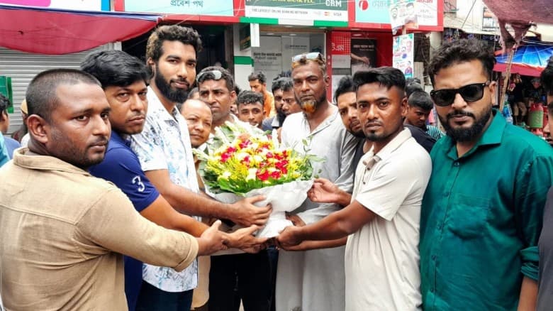 আ.লীগ নেতাসহ ২ শতাধিক ব্যবসায়ী এনসিপিতে যোগদান