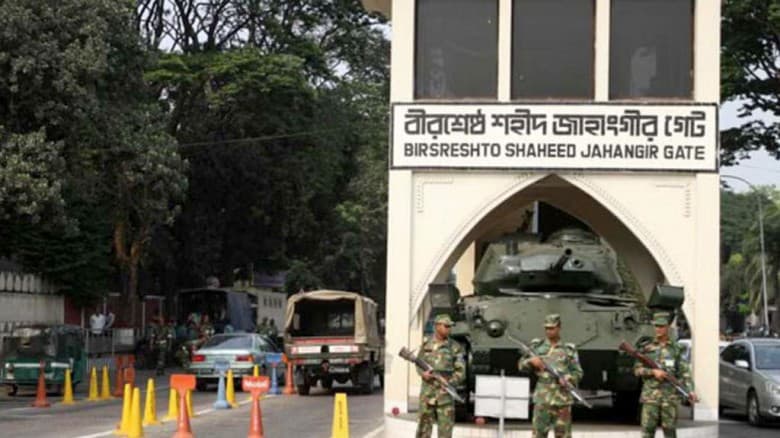 সেনানিবাস ঘিরে ‘নাশকতার পরিকল্পনা’, বরখাস্ত সৈনিকসহ গ্রেপ্তার ৩