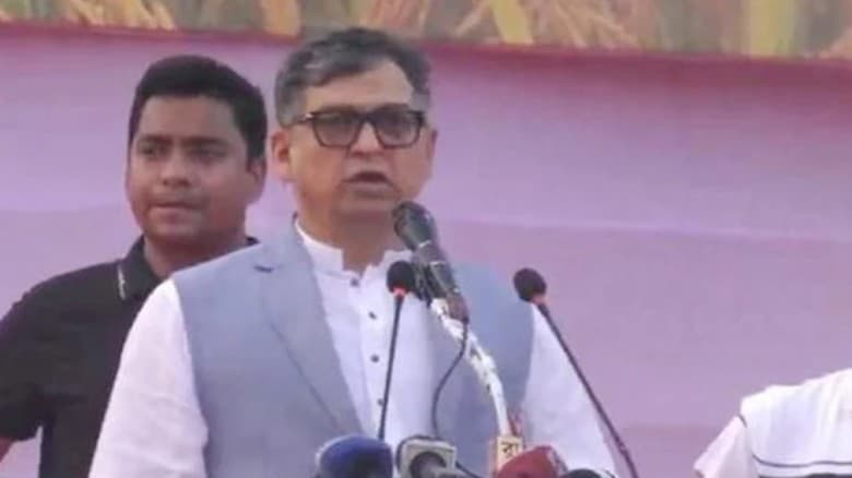 রোজ কেয়ামত পর্যন্ত অন্তর্বর্তী সরকারকে সমর্থন দেবে না জনগণ: সালাহউদ্দিন আহমেদ
