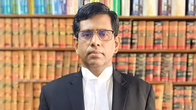 পদত্যাগ করতে ৫ আগস্ট শেখ হাসিনার পা ধরেছিলেন শেখ রেহানা: চিফ প্রসিকিউটর