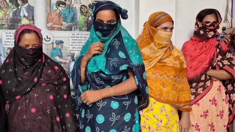 ‘ধরা পড়লে বলবা, আমরা ইন্ডিয়া যাচ্ছিলাম’
