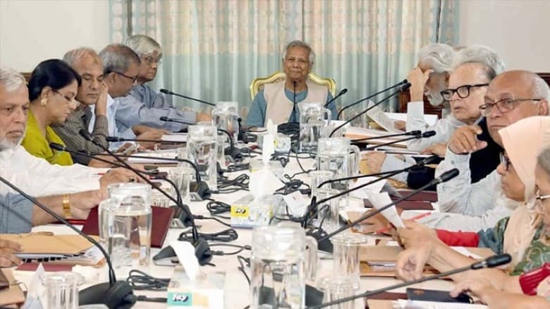 নানামুখী চাপে অন্তর্বর্তী সরকার: রয়টার্স
