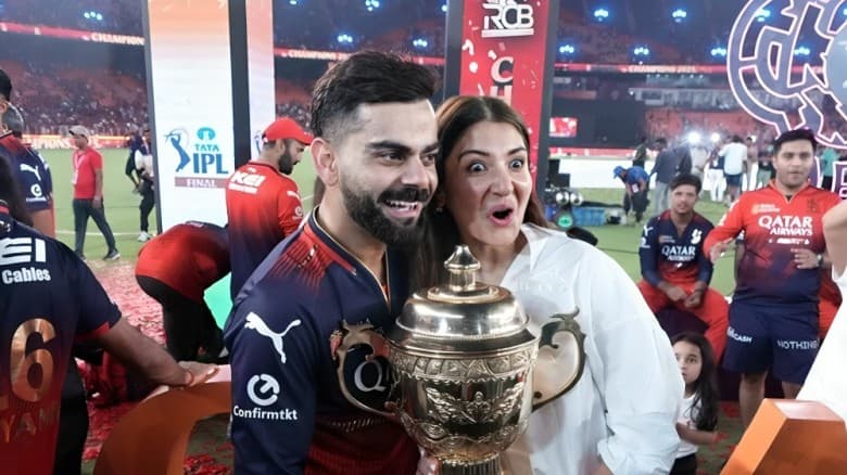 আনুশকাকে শিরোপা উৎসর্গ কোহলির