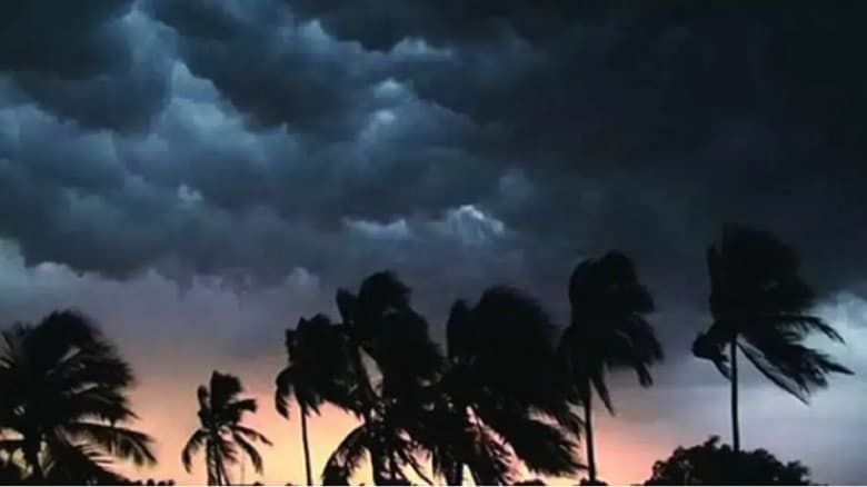 সন্ধ্যার মধ্যে যেসব জেলায় হতে পারে ঝড়