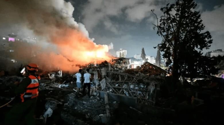 যে শর্তে হামলা বন্ধ করতে রাজি ইরান