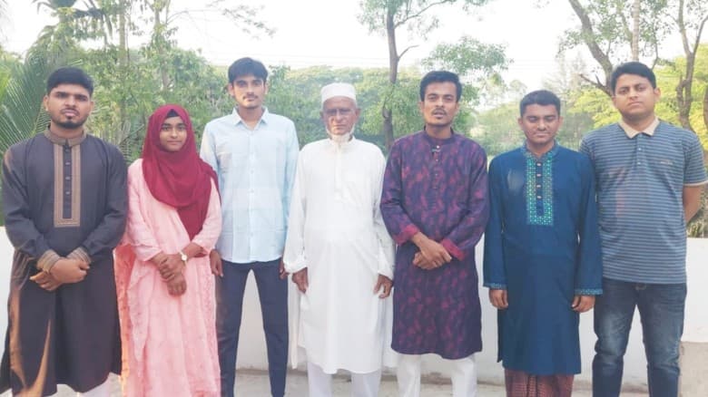 এক পরিবারের ৬ সন্তানই ঢাকা বিশ্ববিদ্যালয়ের শিক্ষার্থী