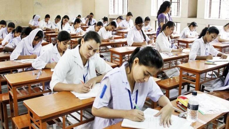 এইচএসসি পরীক্ষা বৃহস্পতিবার শুরু, পরীক্ষার্থী কমেছে ৮২ হাজার