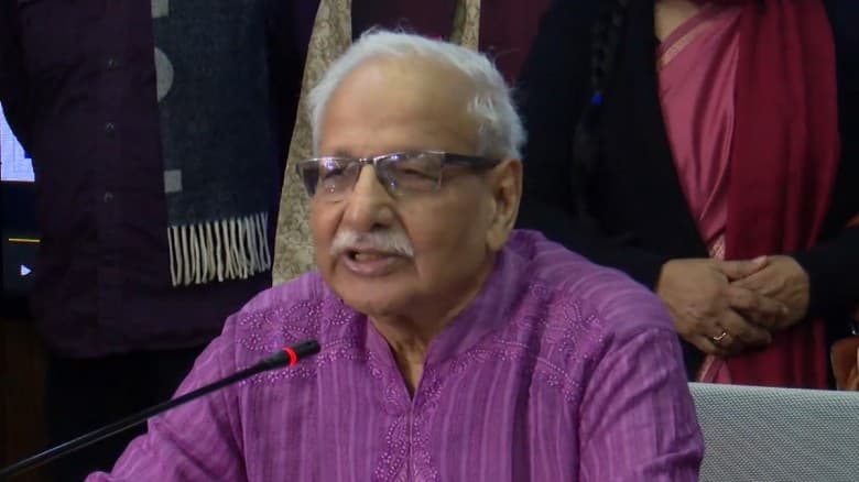 সিইসি হেনস্তা অগ্রহণযোগ্য, জড়িতদের বিচার দাবি বদিউল আলম মজুমদারের