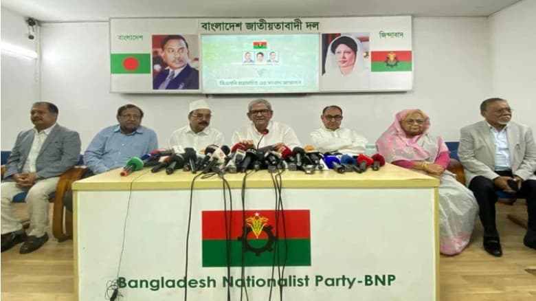 নির্বাচিত সরকারের সঙ্গে কাজ করতে মুখিয়ে আছে চীন : মির্জা ফখরুল