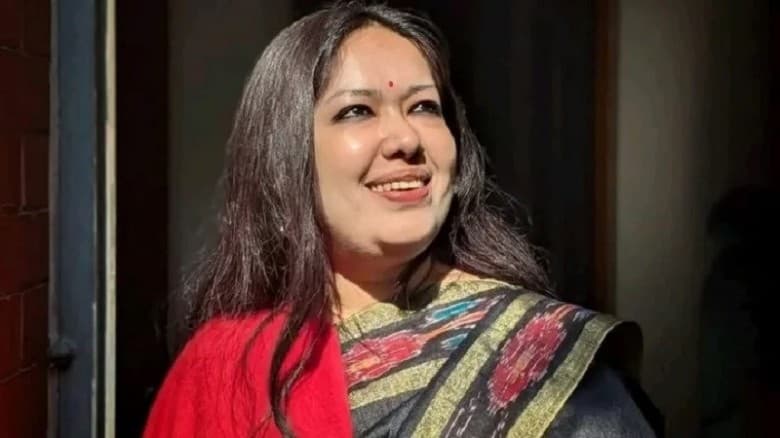 নিষিদ্ধ করে সরকার আওয়ামী লীগকে উপকার করেছে: রুমিন ফারহানা