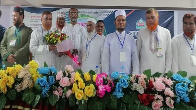 রাজনৈতিক আদর্শে মুগ্ধ হয়ে জামায়াতে যোগ দিলেন জাতীয় পার্টির নেতা