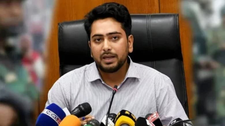 জুলাই সনদের জন্য ৫ আগস্ট পর্যন্ত অপেক্ষা করা হবে: নাহিদ ইসলাম