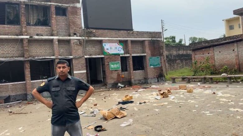 গোপালগঞ্জ জেলা কারাগারে হামলা-ভাঙচুর