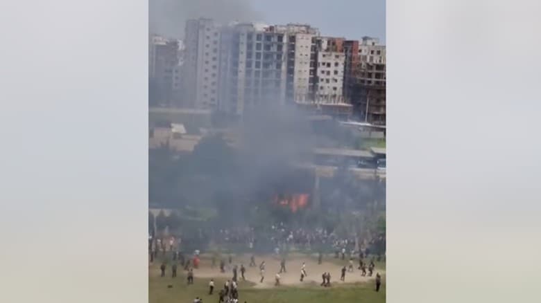 মাইলস্টোন কলেজে বিমান বিধ্বস্তে দুইজনের মৃত্যু