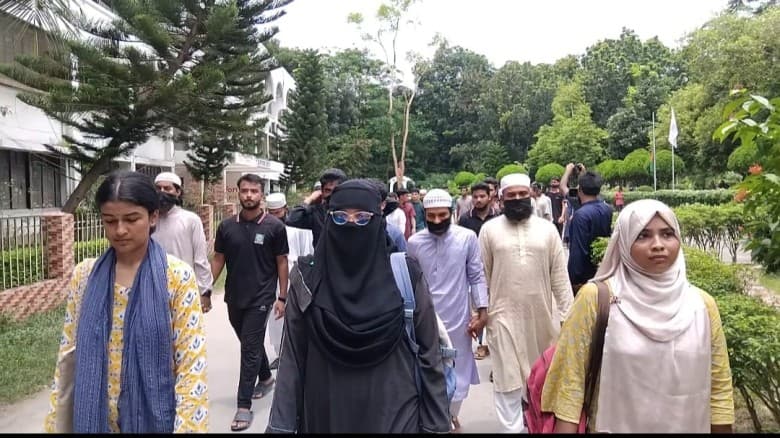 সাজিদের মৃত্যুর রহস্য; ৩ দাবিতে শিক্ষার্থীদের মৌন মিছিল