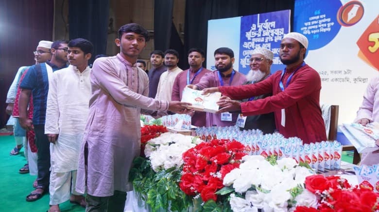 কুমিল্লায় কৃতি শিক্ষার্থীদের সংবর্ধনা ছাত্রশিবিরের