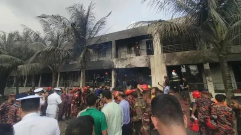 আজ সারাদেশে মসজিদ ও উপাসনালয়ে বিশেষ দোয়া ও প্রার্থনা