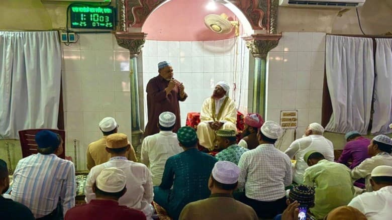 নির্বাচনের মাধ্যমে জনগণের আস্থা ফিরিয়ে আনতে চাই : সিইসি