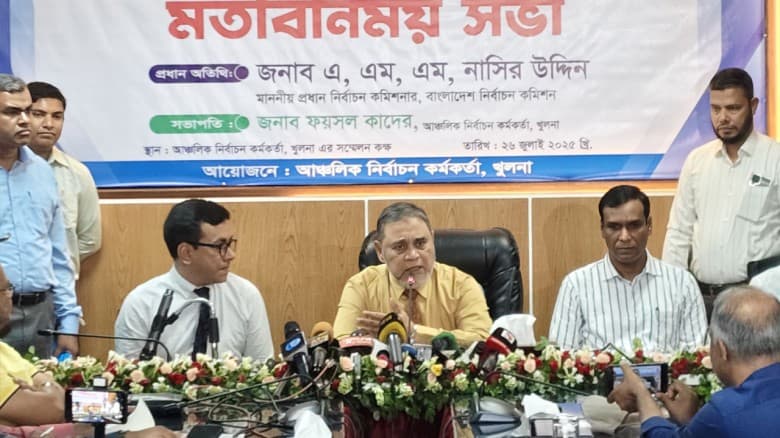 আগামী নির্বাচনে অস্ত্রের চেয়েও ভয়াবহ হুমকি হতে পারে এআই : সিইসি