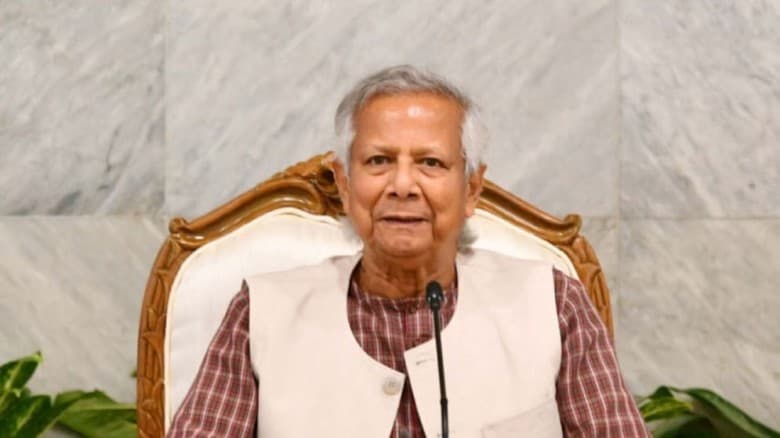 ১৪ রাজনৈতিক দলের সঙ্গে বৈঠকে প্রধান উপদেষ্টা