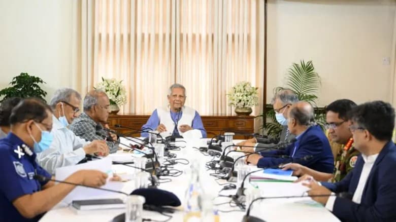 জাতীয় নির্বাচন অবাধ ও নিরপেক্ষ করতে আইনশৃঙ্খলা বাহিনীকে নির্দেশ প্রধান উপদেষ্টার