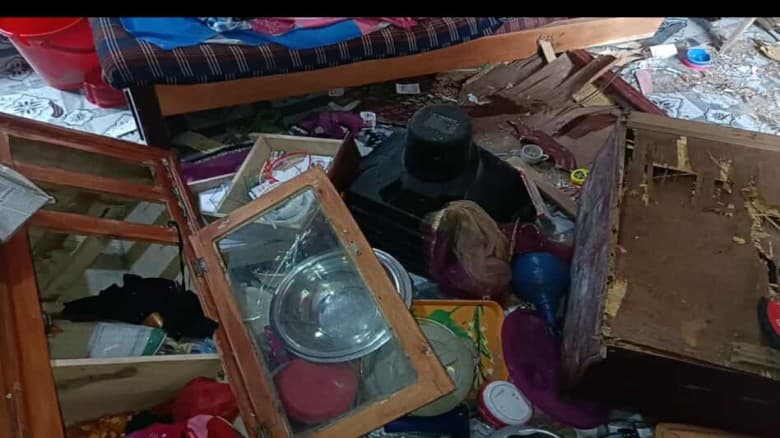 কুষ্টিয়াতে বিএনপি নেতার বসত বাড়িতে হামলা-ভাঙচুর ও লুটপাট