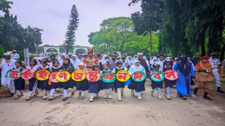ইবিতে জুলাই গণ-অভ্যুত্থান দিবসে বর্ণাঢ্য র‍্যালি