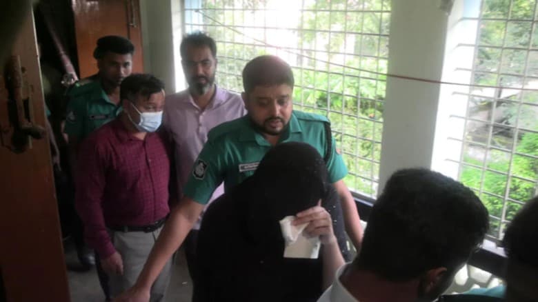 রমেক হাসপাতালের কোয়ার্টারে নারীসহ ড্যাব নেতা গ্রেপ্তার