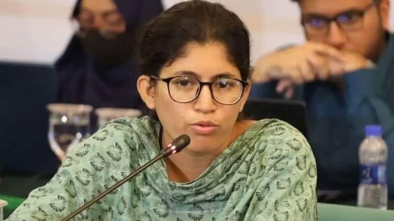 রাতের মধ্যে কমিটি বাতিল না হলে কঠোর পদক্ষেপ: উমামা ফাতেমা