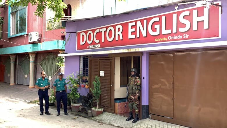 অস্ত্র উদ্ধার, রাজশাহীতে বাড়ি ঘিরে রেখেছে সেনাবাহিনী