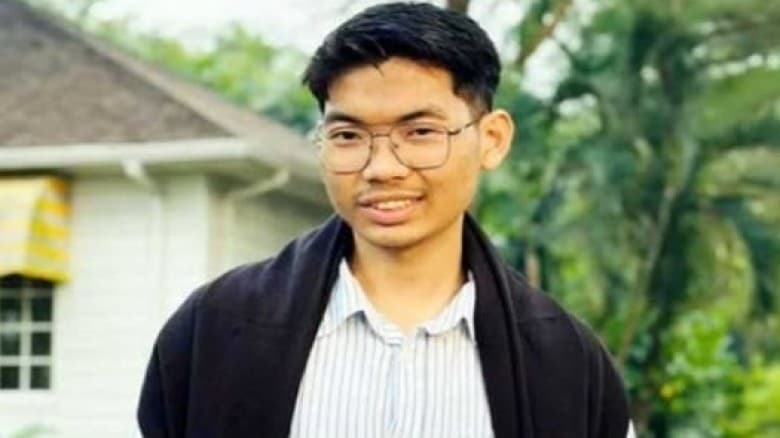 ডাকসুর শিবিরের প্যানেলে স্থান পেলেন সর্ব মিত্র চাকমা