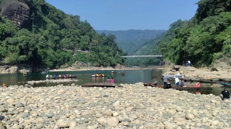 এবার জাফলংয়ে রাতের আঁধারে ৫০ হাজার ঘনফুট পাথর লুট, আসামি অজ্ঞাত