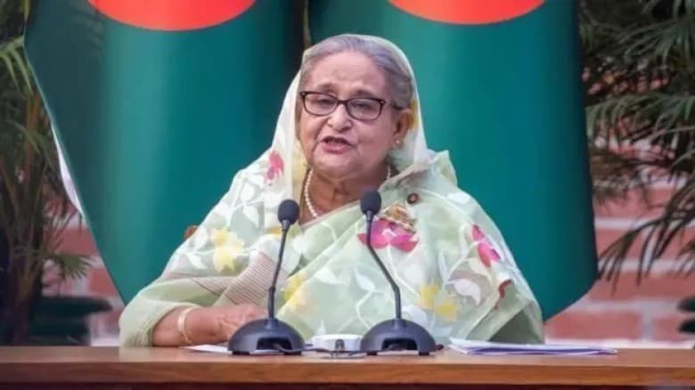 ফ্যাসিস্ট হাসিনার বক্তব্য প্রচার করলে তাৎক্ষণিক আইনি ব্যবস্থা নেয়া হবে
