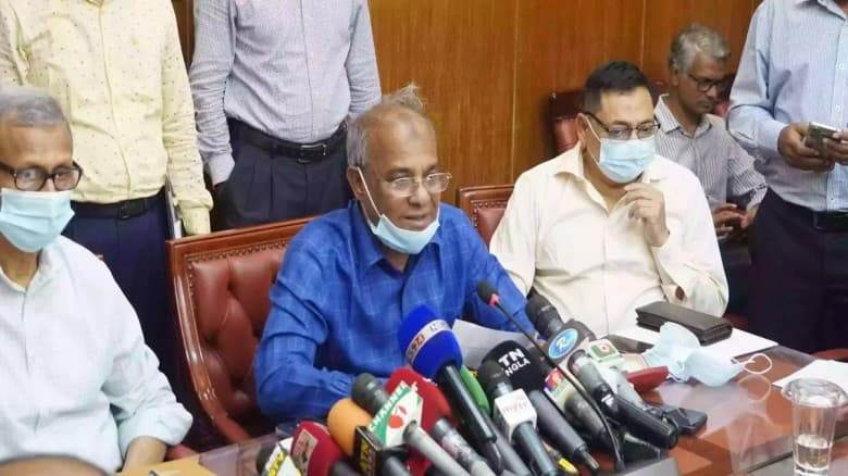 লুট হওয়া অস্ত্র নির্বাচনের আগেই উদ্ধার করা হবে: স্বরাষ্ট্র উপদেষ্টা
