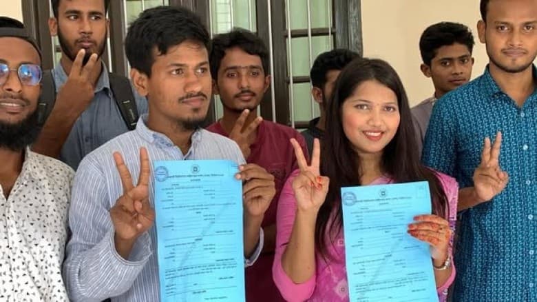 রাকসু নির্বাচনের প্রস্তুতি শুরু, মনোনয়ন ফরম সংগ্রহে প্রার্থীদের ভিড়