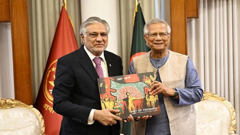 প্রধান উপদেষ্টার সঙ্গে সৌজন্য সাক্ষাৎ পাকিস্তানের উপপ্রধানমন্ত্রীর