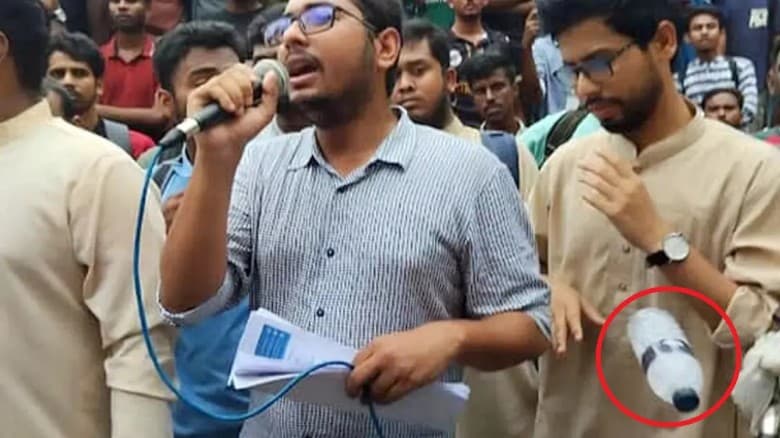 রাবিতে শিবির সভাপতিকে লক্ষ্য করে বোতল নিক্ষেপ