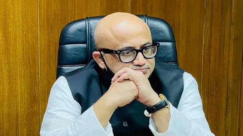 ডা. মুরাদের বিরুদ্ধে গ্রেপ্তারি পরোয়ানা  জারি করেছে আদালত