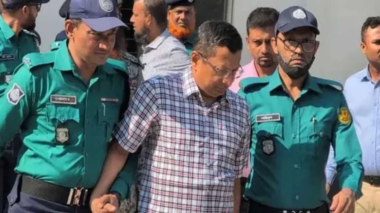 আজ ট্রাইব্যুনালে হাসিনার বিরুদ্ধে সাক্ষ্য দেবেন রাজসাক্ষী মামুন