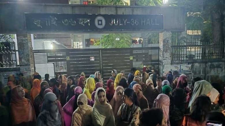ছাত্রীদের ‘যৌনকর্মী’ বলা নিয়ে রাবিতে রাতভর বিক্ষোভ