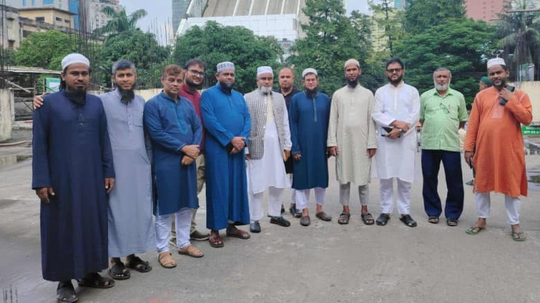 আন্তর্জাতিক ইসলামি বইমেলায় প্রস্তুতি ও স্টল বরাদ্দ পরিদর্শন করলেন ইফার ডিজি