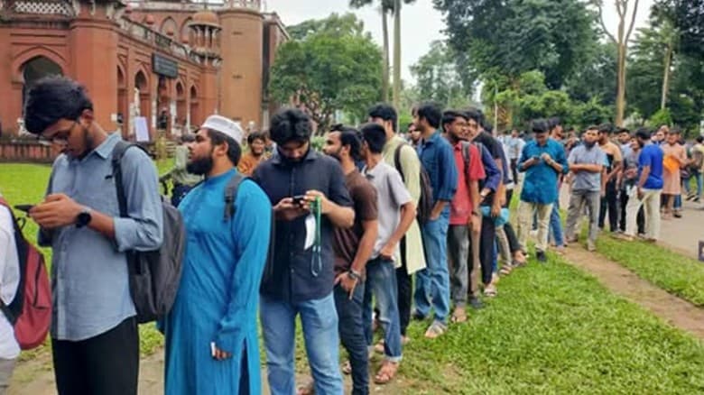 ডাকসুর ভোটগ্রহণ শুরু
