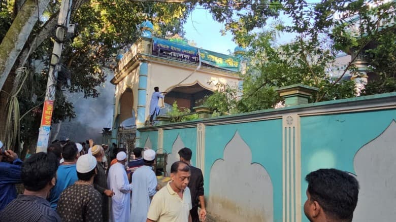 গোয়ালন্দে মাজারে হামলার ঘটনায় ইমামসহ গ্রেপ্তার ১৮ জন
