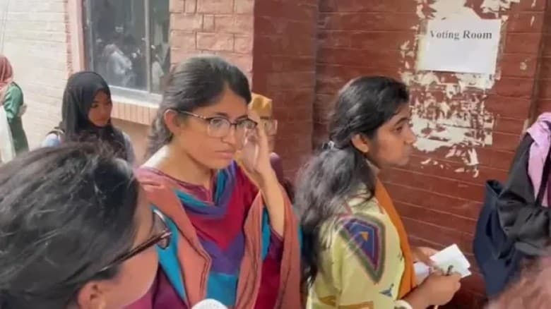 ডাকসু ভোটে প্রশাসনের নীরবতা ও অব্যবস্থাপনার অভিযোগ প্রার্থীদের