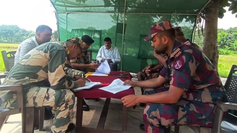 ১২ বাংলাদেশি নাগরিককে বিজিবির কাছে হস্তান্তর করেছে ভারত