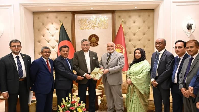 জুডিশিয়াল সার্ভিস কমিশনের রিপোর্ট হস্তান্তর করা হয়েছে রাষ্ট্রপতির কাছে