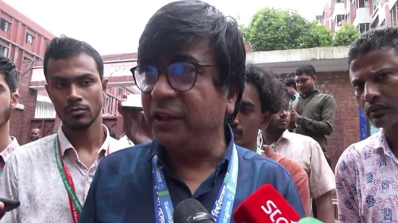 ফজিলাতুন্নেসা হলে ভোটগ্রহণ বন্ধের কারণ জানালেন নির্বাচন কমিশনার
